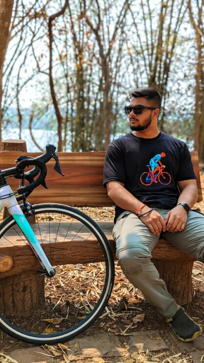 Calyz Black T-shirt with Climbing Cyclist - Image 2